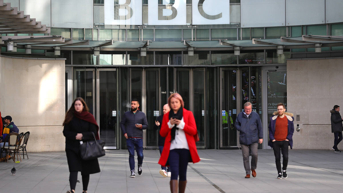 BBC News to cut 450 jobs as corporation looks to save £80m | LBC