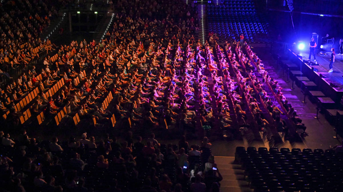 Germany stages 'pop concert' to see how coronavirus spreads | LBC