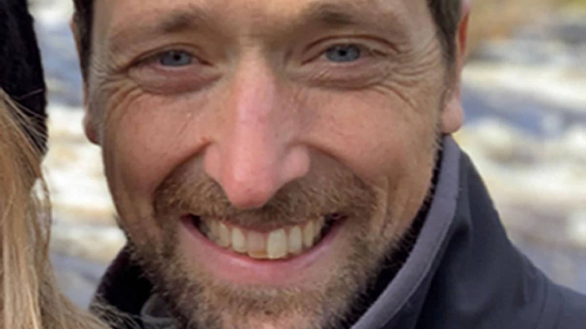 Family pays tribute after body of missing Team GB fell runner is found ...
