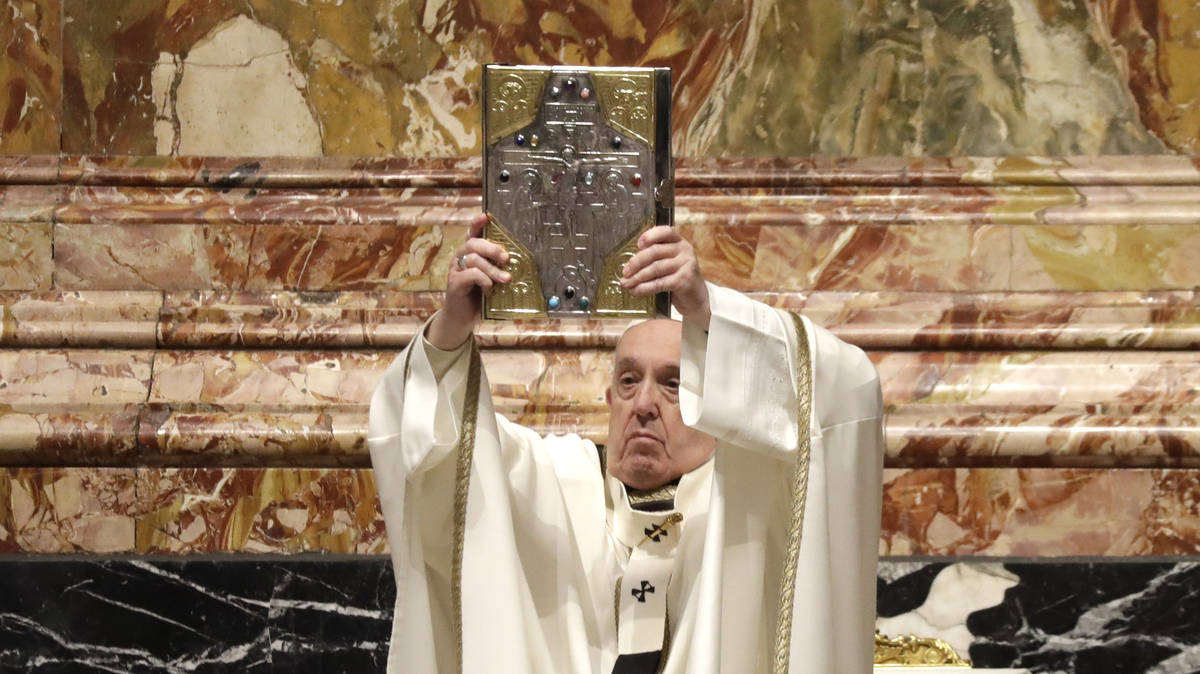 Pope opens final Holy Week services but will skip Last Supper rite | LBC