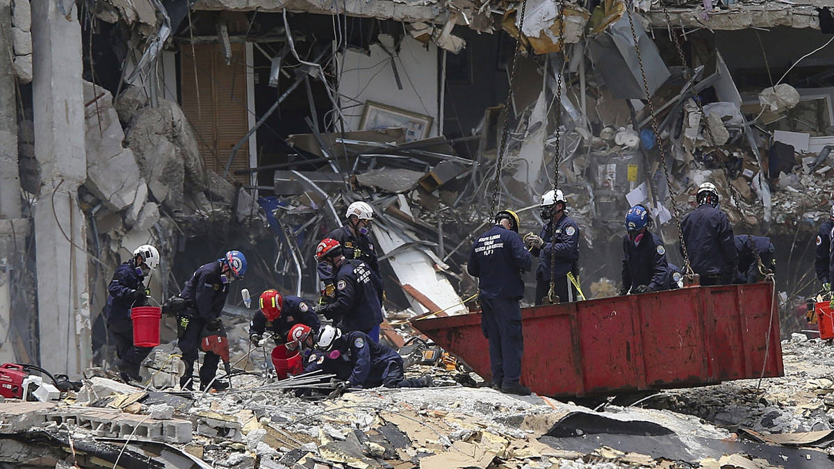 Miami building collapse: Search continues as death toll rises to nine | LBC