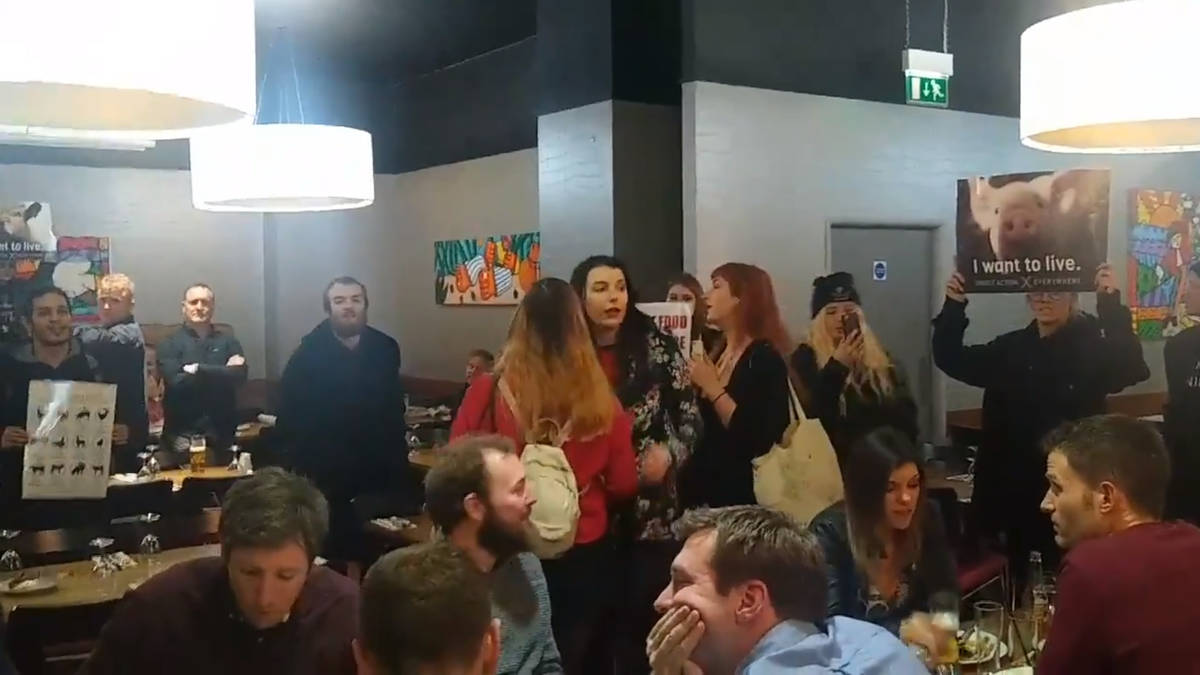 Vegan Activists Storm Steakhouse And Play Audio Of "Screaming Animals(02)