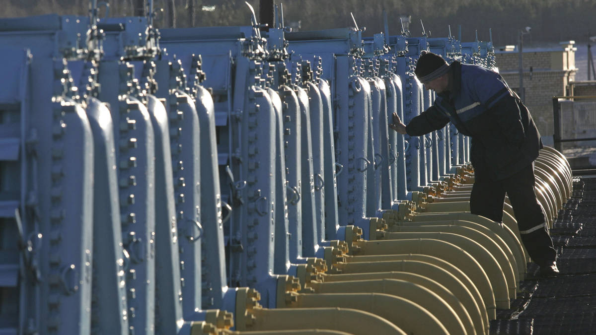 Russia cuts gas supplies to Poland and Bulgaria as Ukraine conflict ...