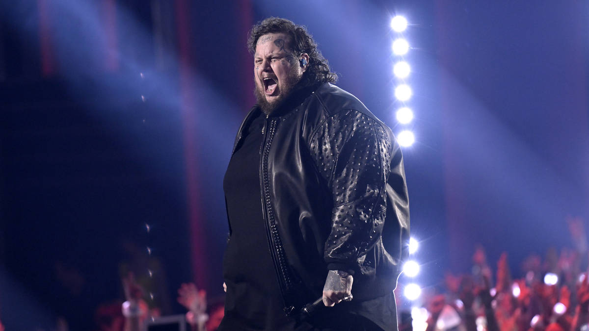 Rapper-turned-country singer Jelly Roll reigns at CMT Music Awards show ...