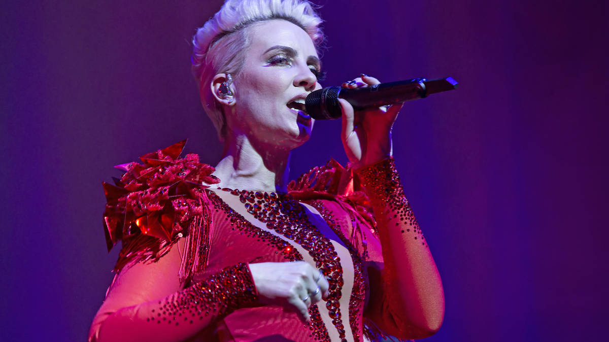 Steps singer Claire Richards opens up about secret health struggle that ...