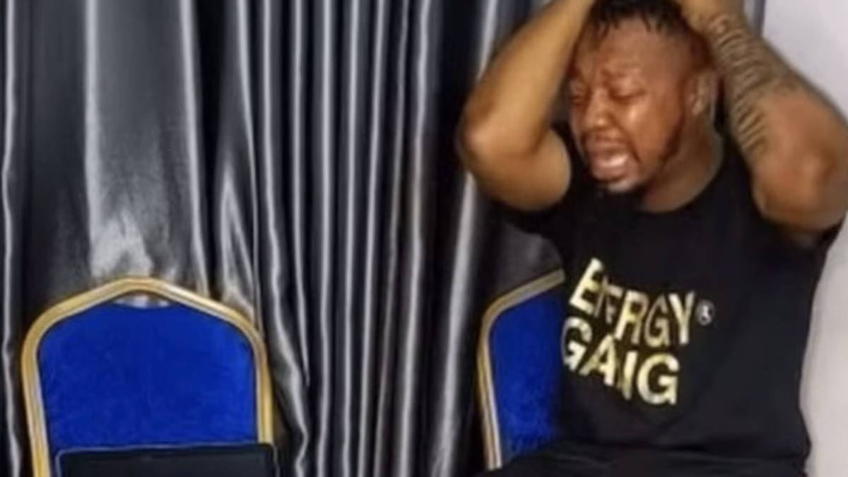 Man goes blind trying to cry for a whole week during Guinness World ...