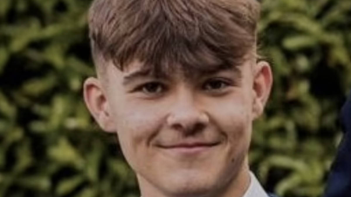 Pictured: Charlie 'Cheeks' Cosser, 17, stabbed to death at end-of-term ...