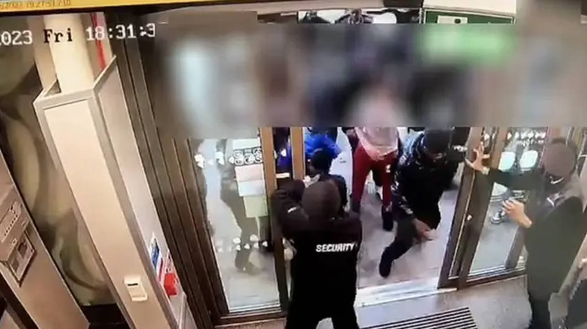 Shoplifting gangs 'systematically' roving the country, as retail thefts ...
