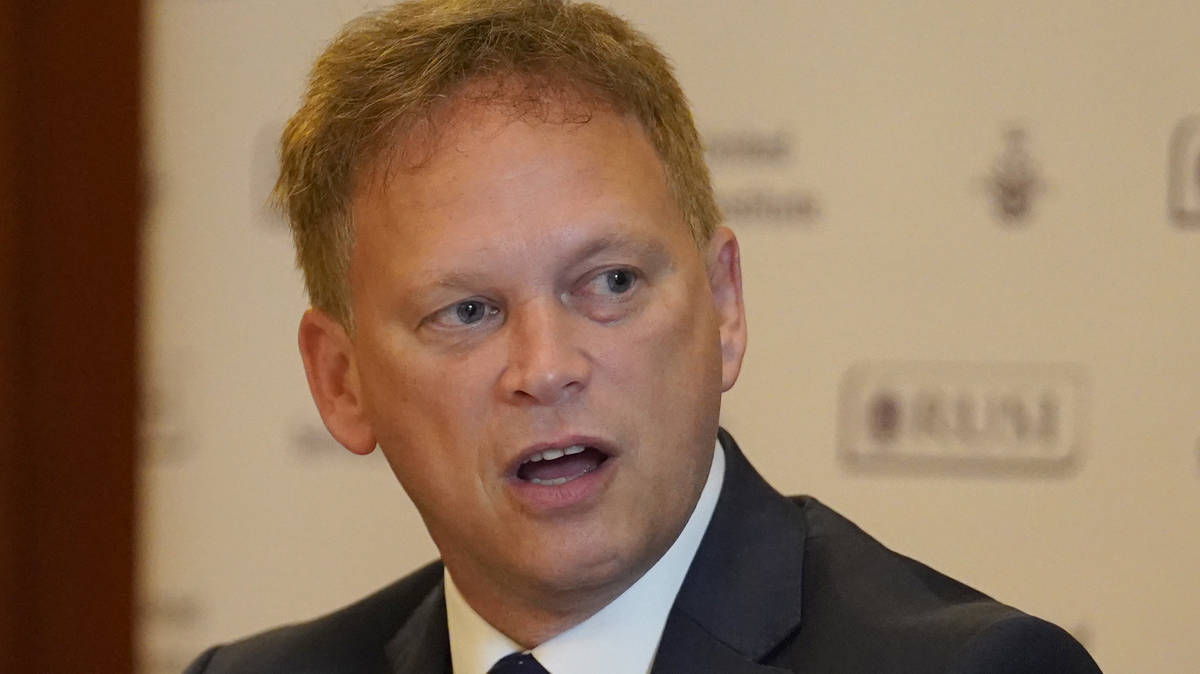 Shapps should help end dispute at depot that supplies arms to Ukraine ...