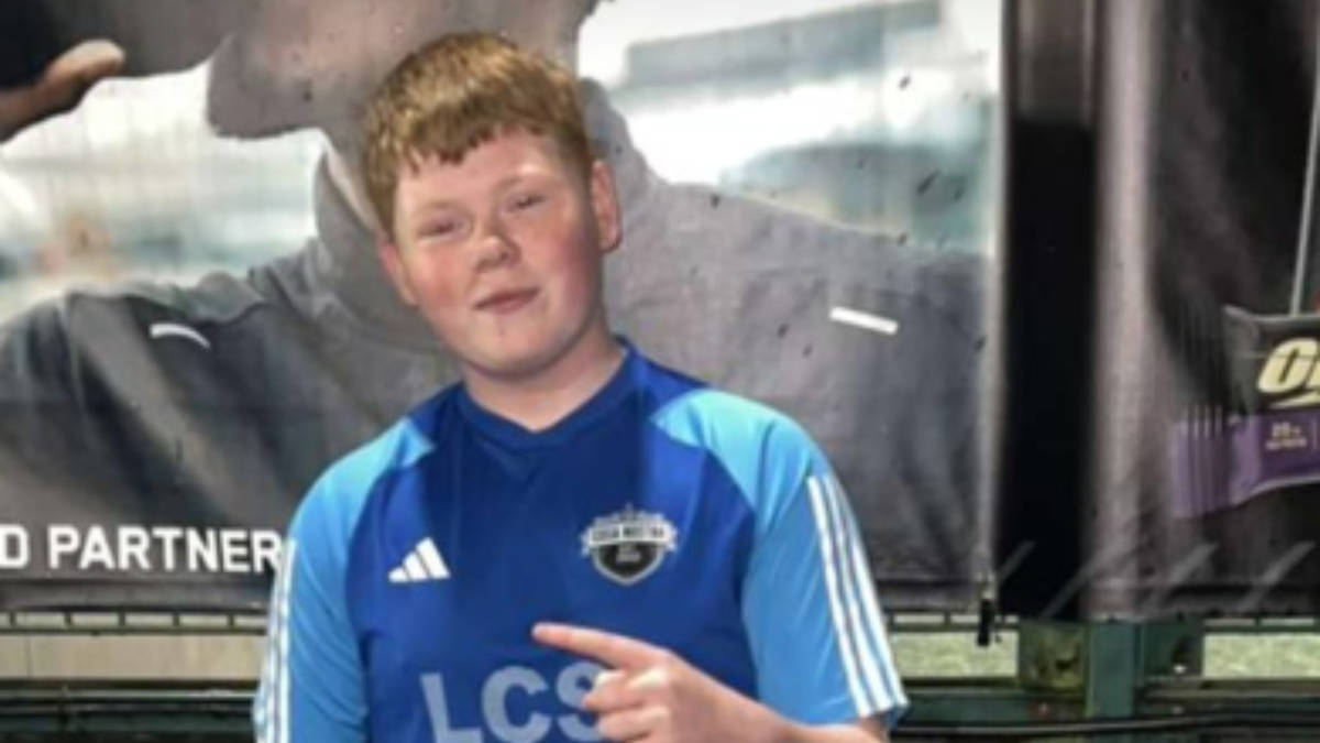 Leeds stabbing victim Alfie Lewis' family pay tribute to 'one-in-a ...