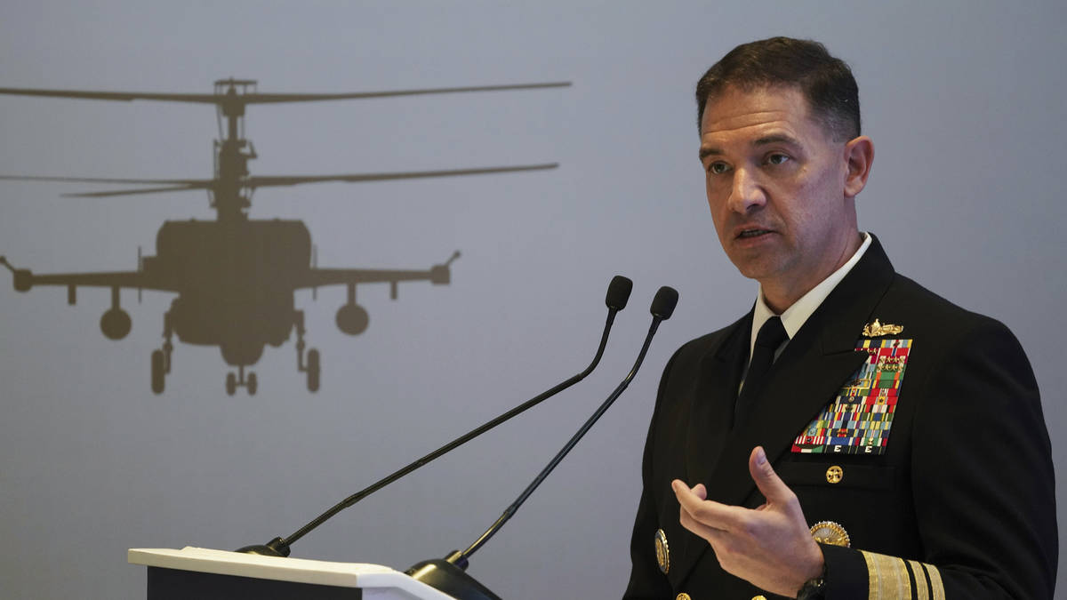 US forces shoot down ballistic missiles in Red Sea