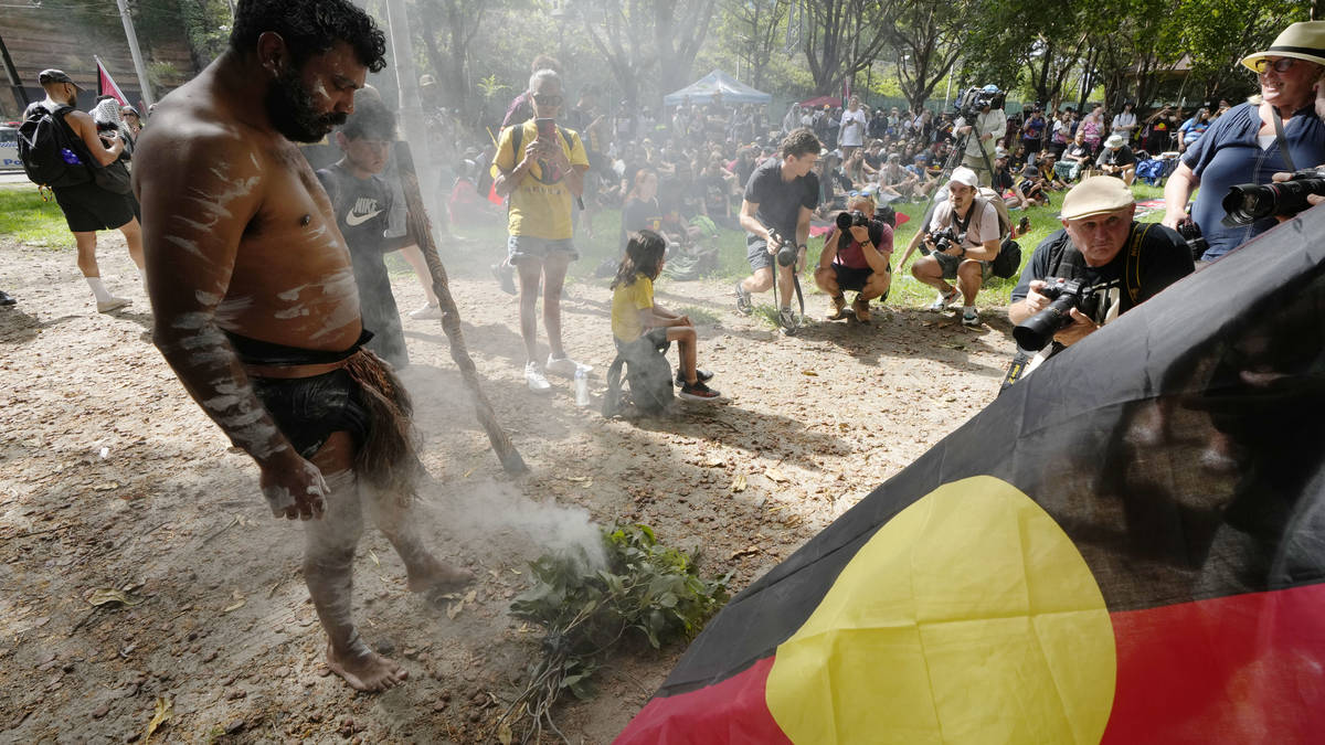 Australians protest against British colonisation on national holiday | LBC