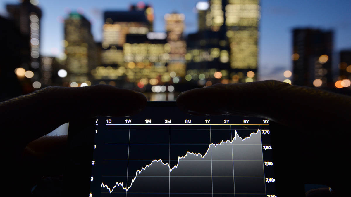 FTSE hits new record as global stocks buoyed by US interest rates hopes ...