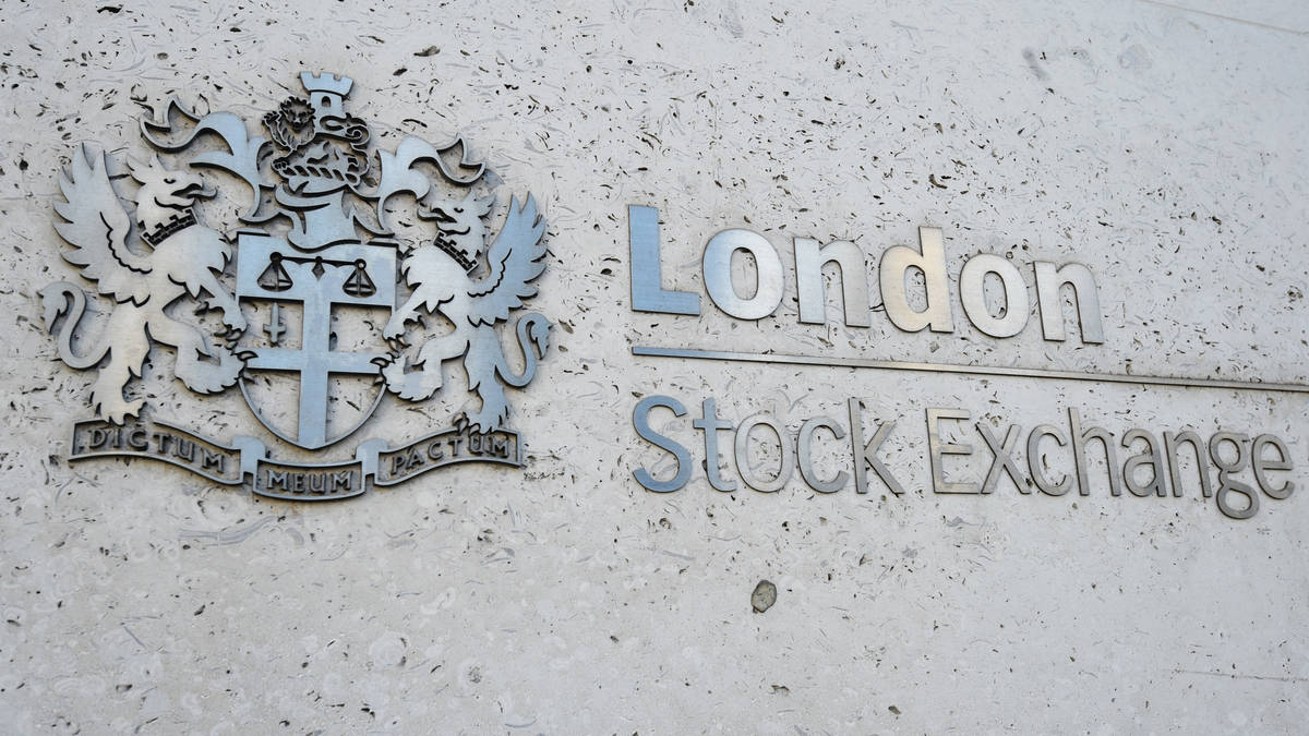FTSE edges into the green despite stubborn UK wage inflation | LBC