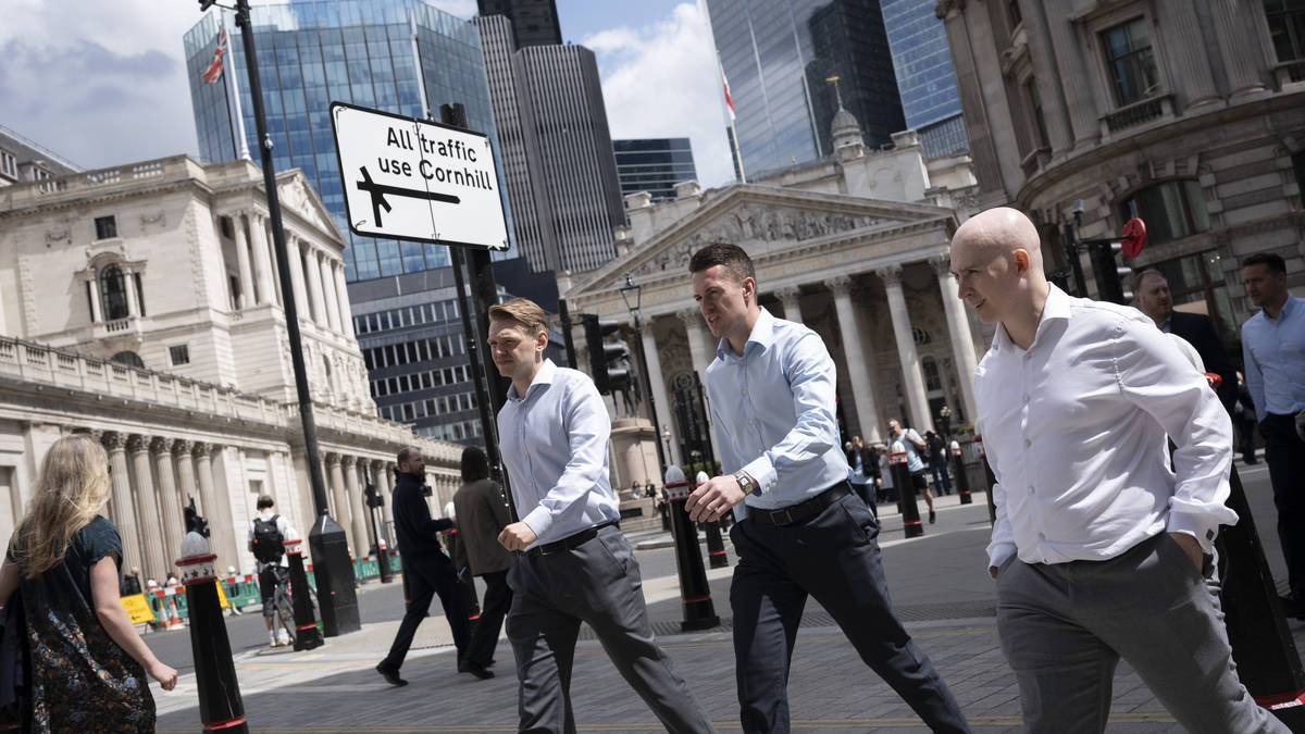 UK inflation rate falls to lowest level in three years hitting Bank of ...