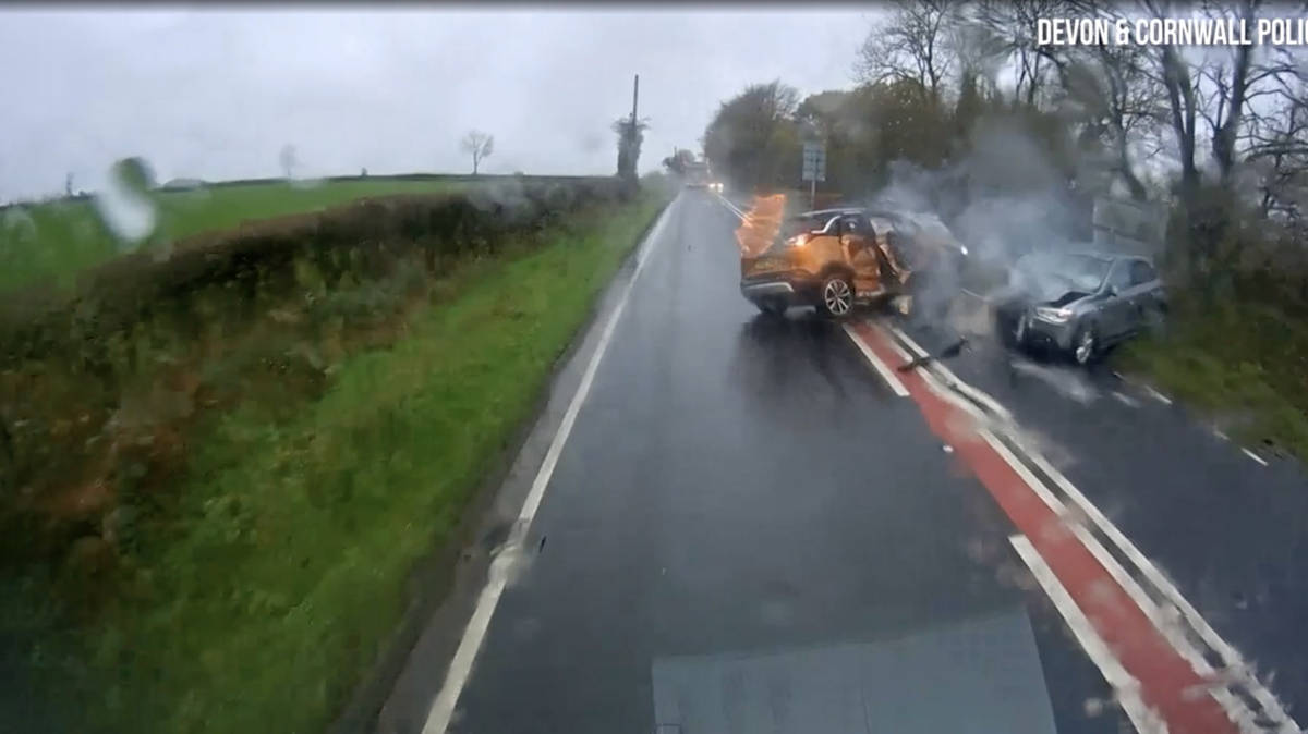 Horrifying dash cam footage shows the moment driver smashes into ...