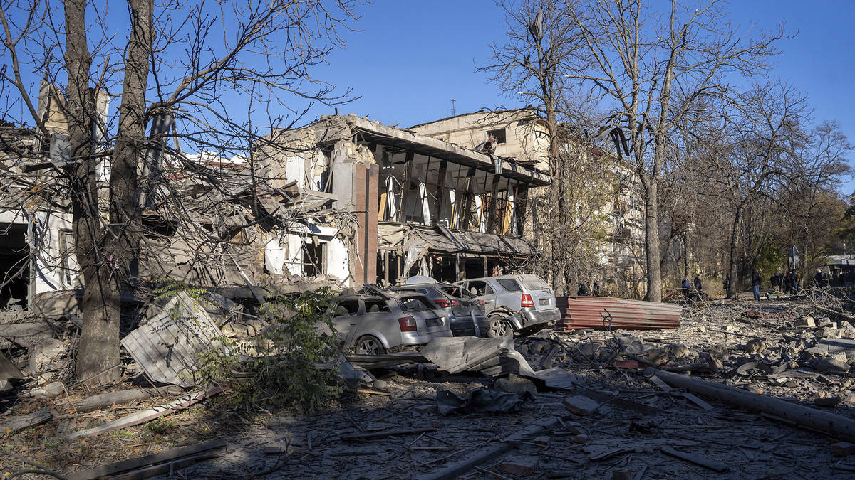 Russian aerial bombardment cuts power to one million homes in Ukraine | LBC