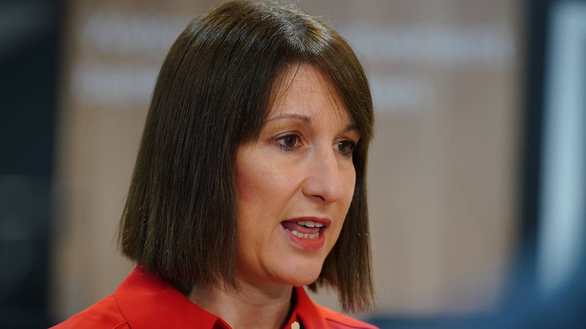 Reeves back at Cabinet meeting amid market turmoil | LBC