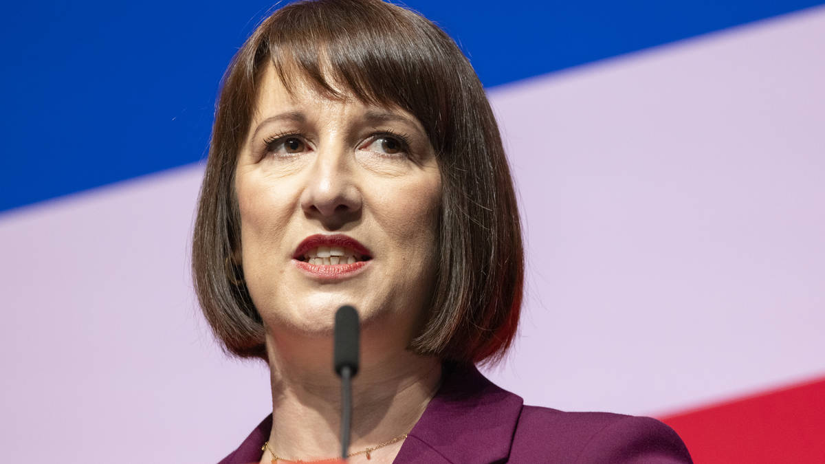 Reeves on the brink after 'misleading' public with 'smoke and mirrors ...