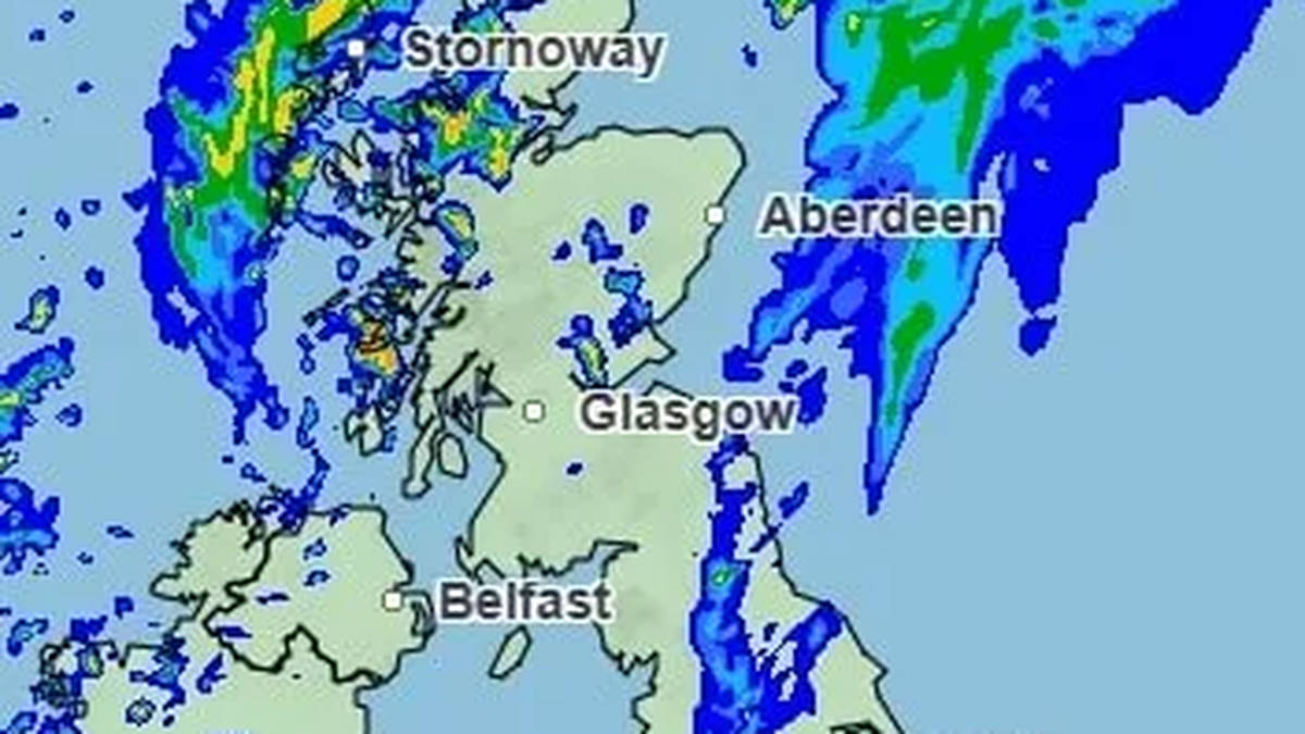 Britain to be battered with heavy downpours and strong winds as band of ...