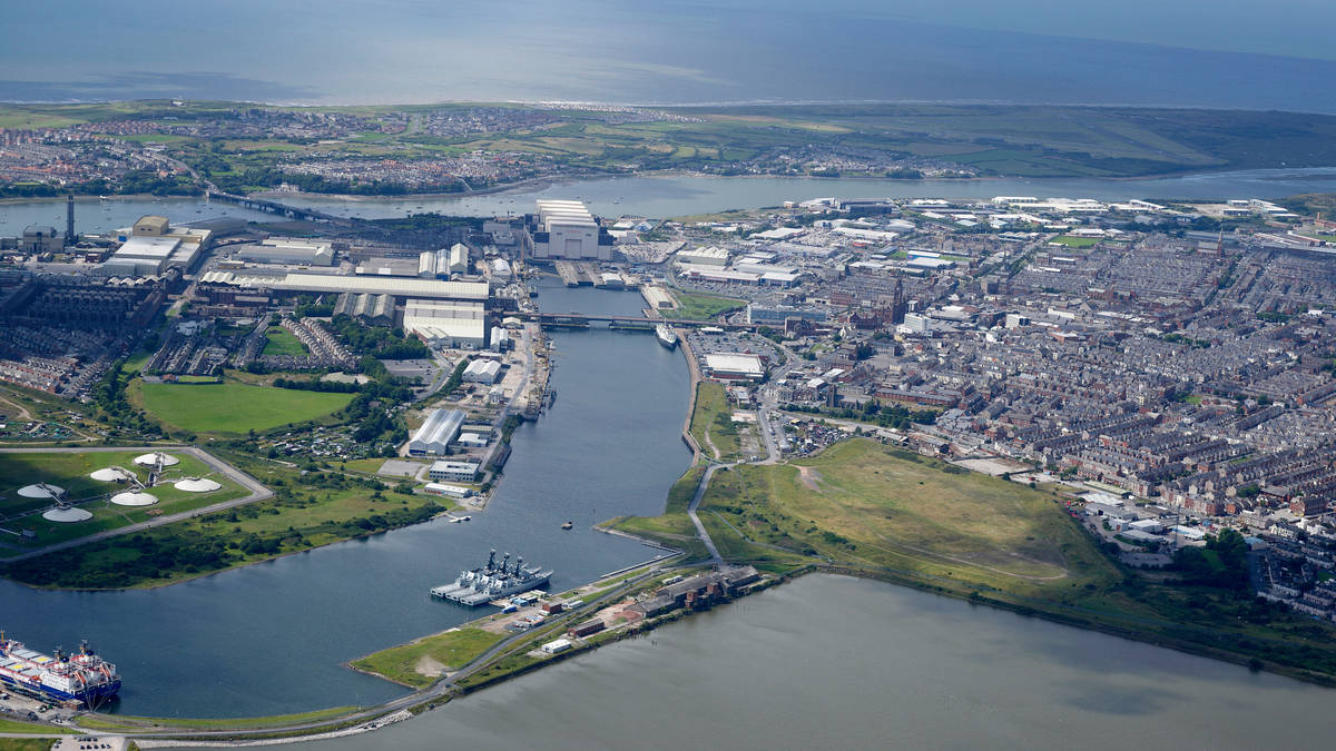 Submarine building at Barrow a ‘blueprint’ for UK growth, Starmer says ...
