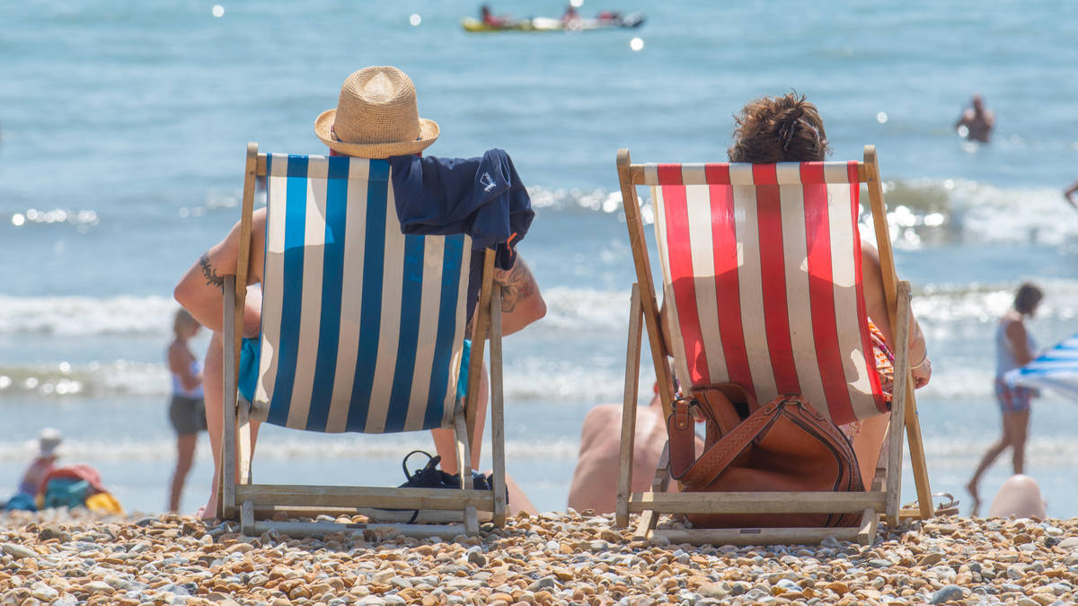 Exact date UK set to bask 28C sunshine - as temperatures set to soar in ...