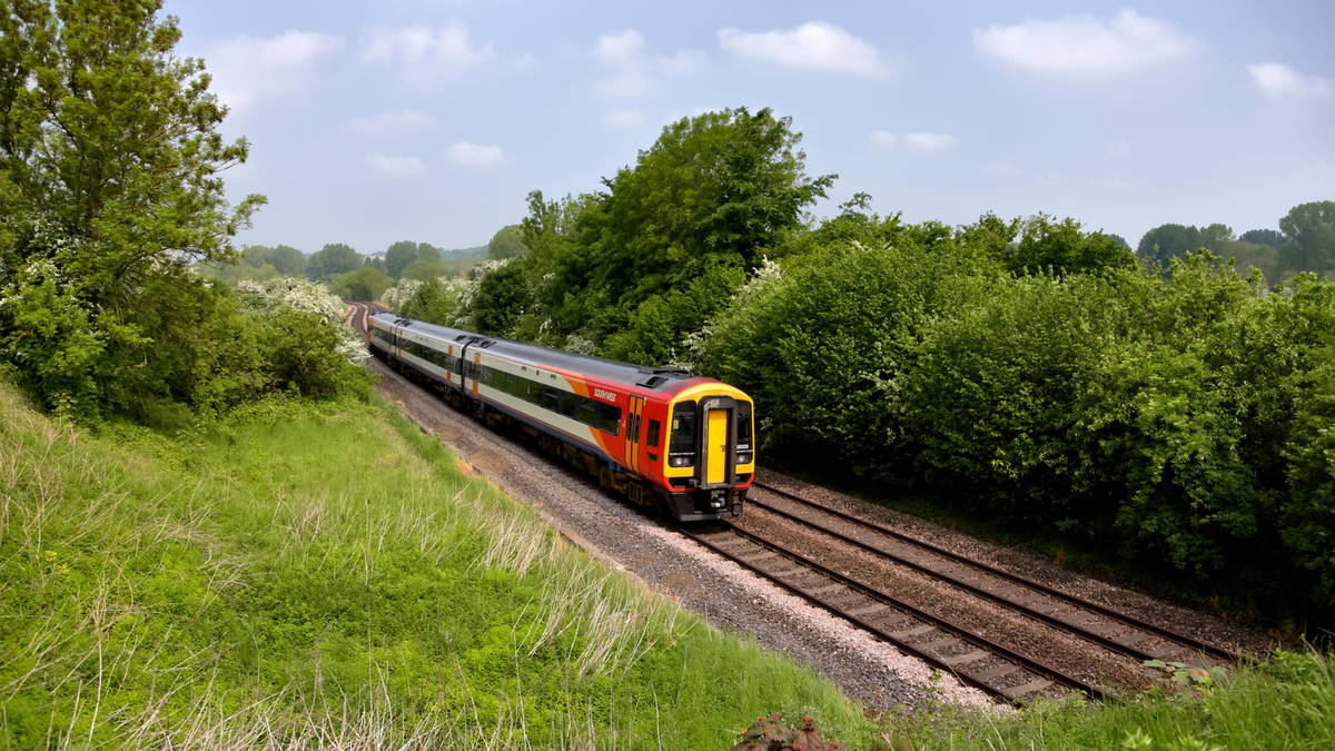 Minimum age for train drivers to be lowered to 18 in bid to tackle ...