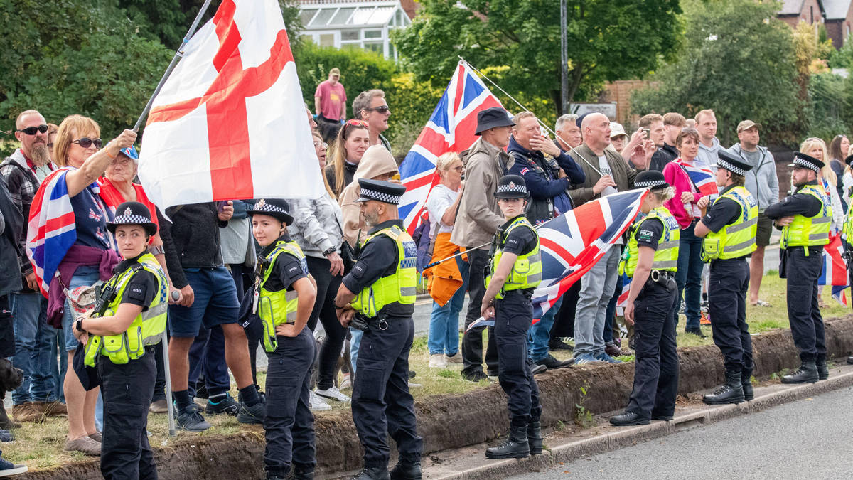 Protesters clash outside Altrincham hotel housing asylum ...