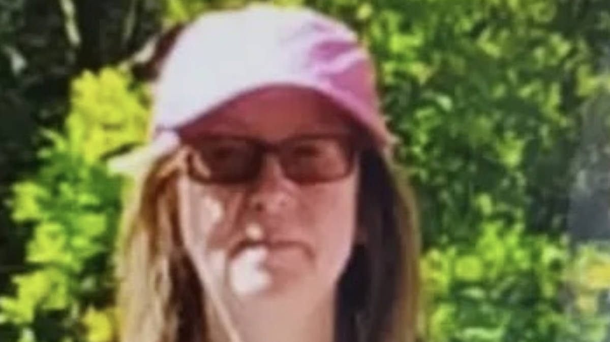 Desperate search underway for Brit woman who 'vanished from Greek beach