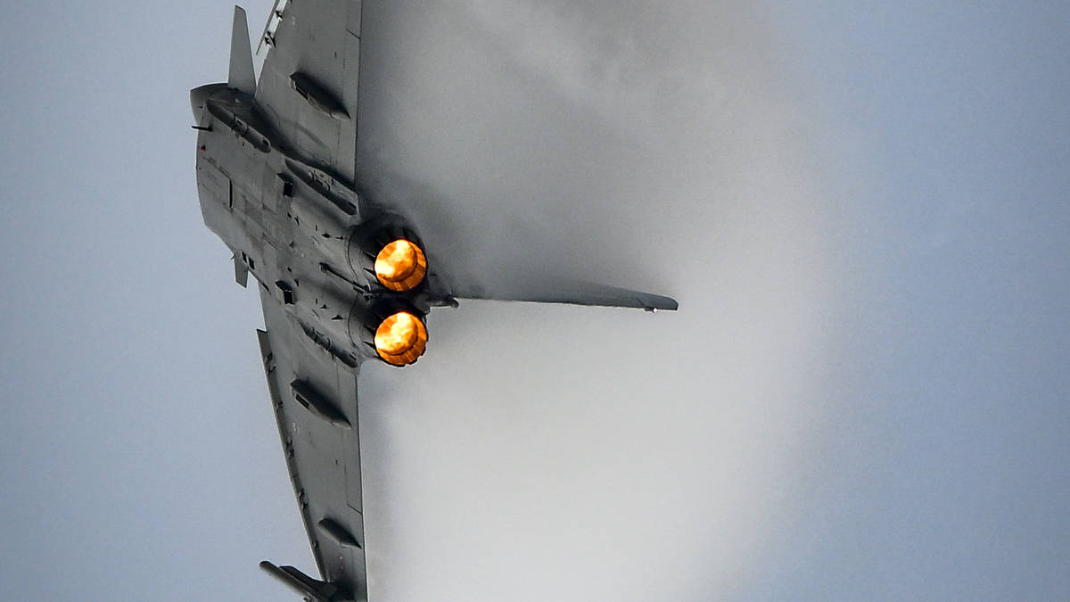Sonic boom heard over Essex as RAF deployed to intercept London-bound private jet