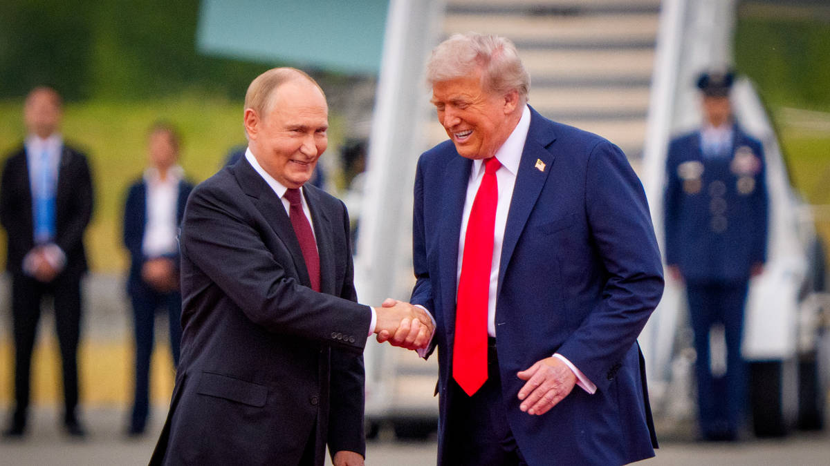 Trump says 'Putin and Zelenskyy should meet without me' as he casts doubt over three-way sumimt