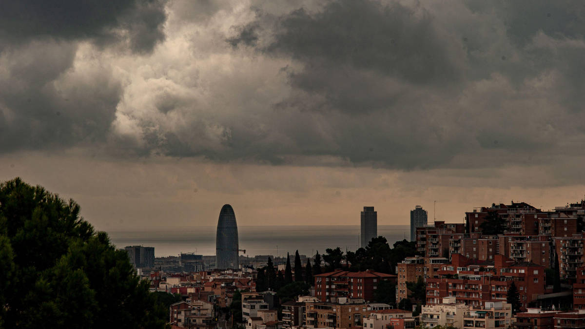Brits warned of 'extraordinary danger' as Storm Alice batters Spain ...