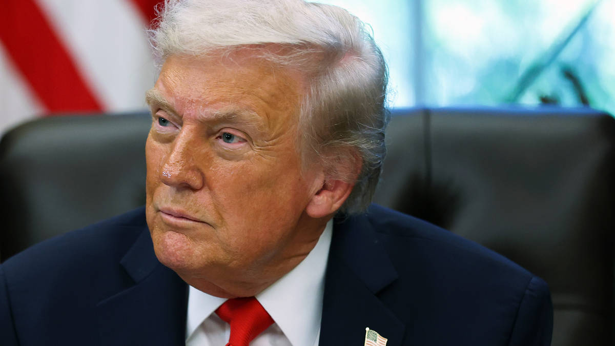 Trump demands $230m from his own Justice Department for pursuing multiple  probes against him | LBC