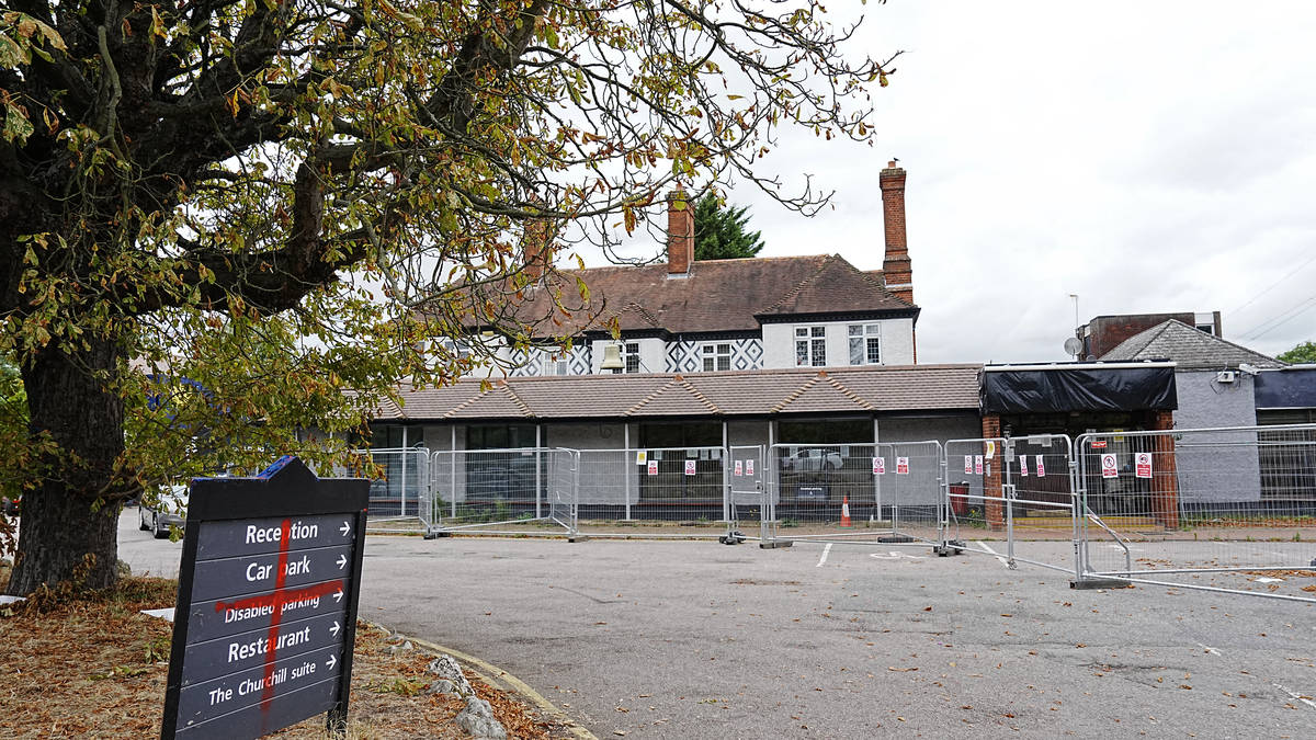 Asylum seekers to be moved to barracks and pop-up cabins in plans to end hotel use