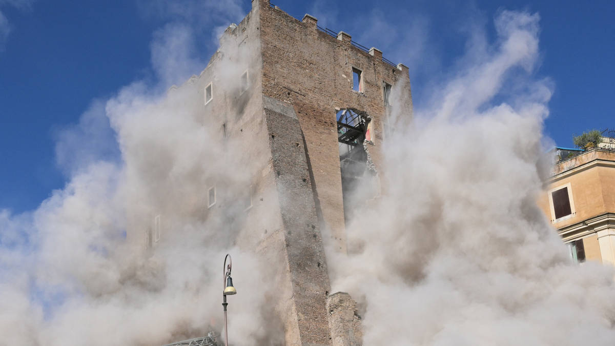 Worker dies after spending 11 hours trapped under rubble of collapsed ...