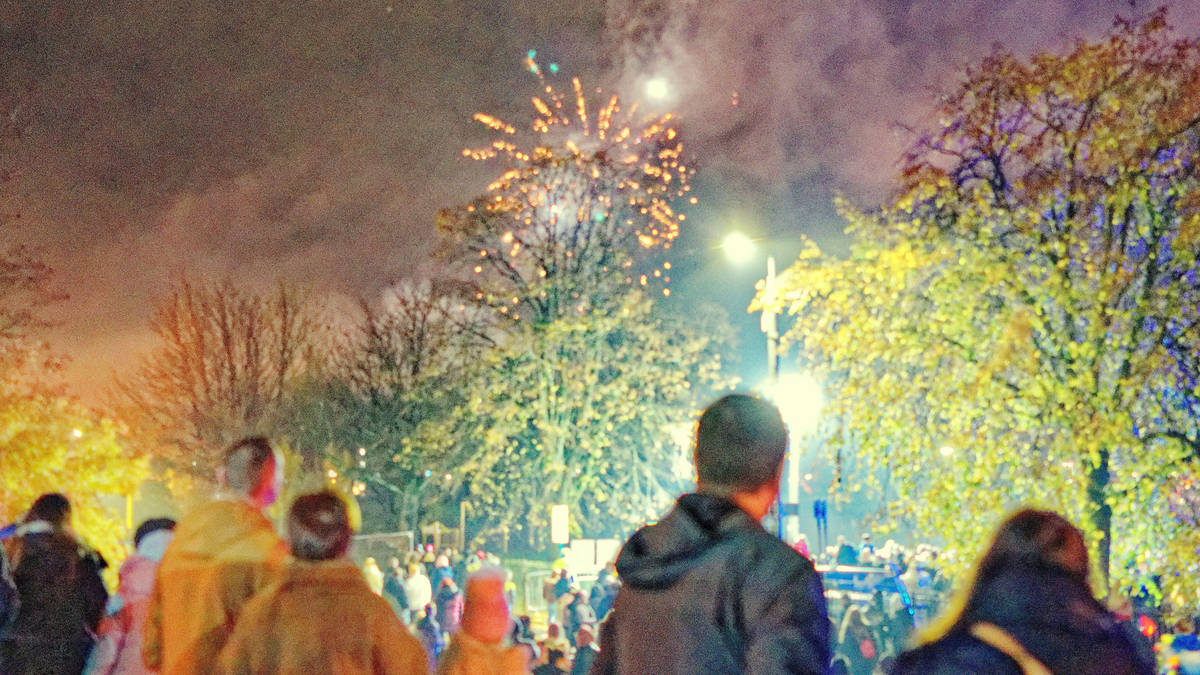 Police admit Bonfire Night strikes 'putting Londoners at risk' due to 'shortfall' of staff