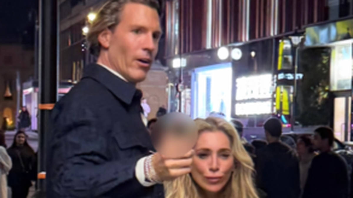 Police hunt well-dressed couple who ‘subjected woman to racist attack’ at Tube station