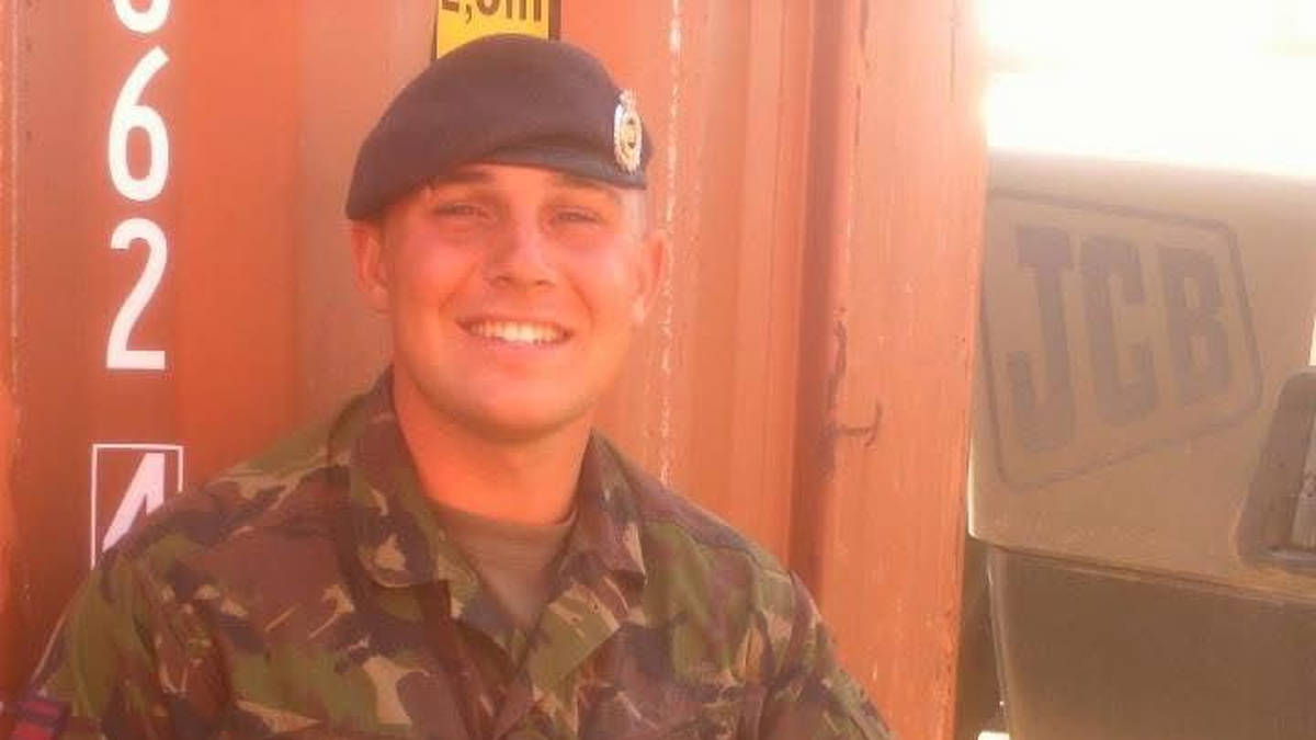 Homeless veterans slam government-backed helpline after being left on hold and told to sleep in tent