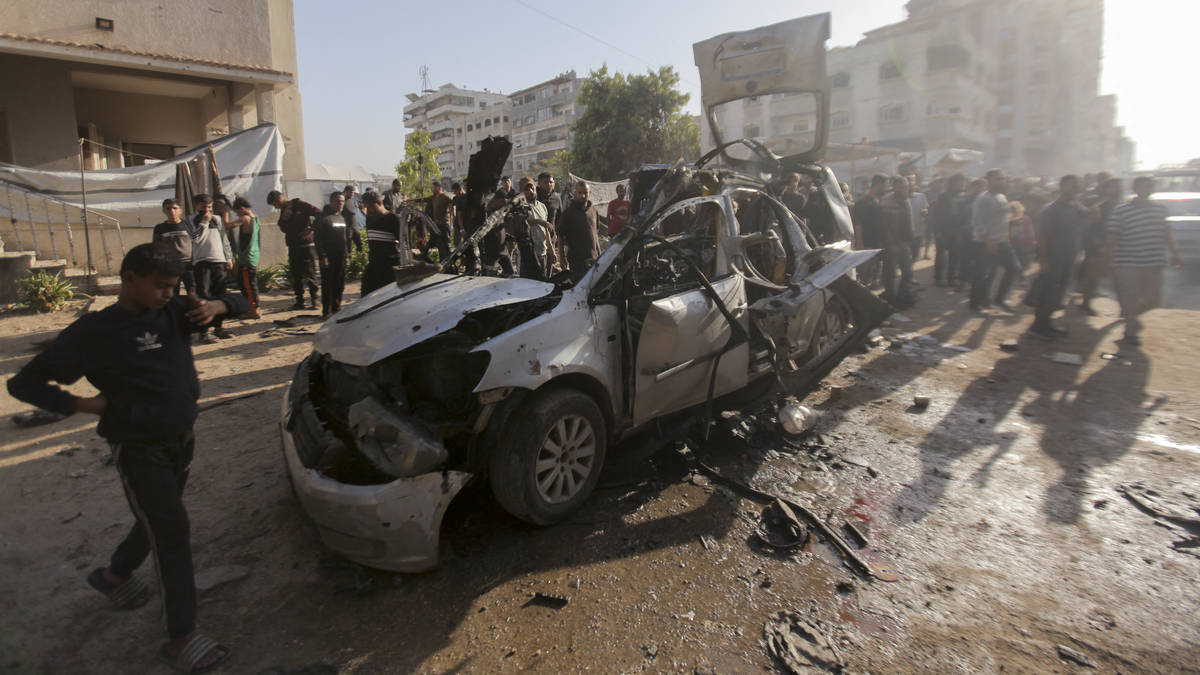 Israeli airstrikes kill 24 in Gaza after accusation that Hamas breached ceasefire