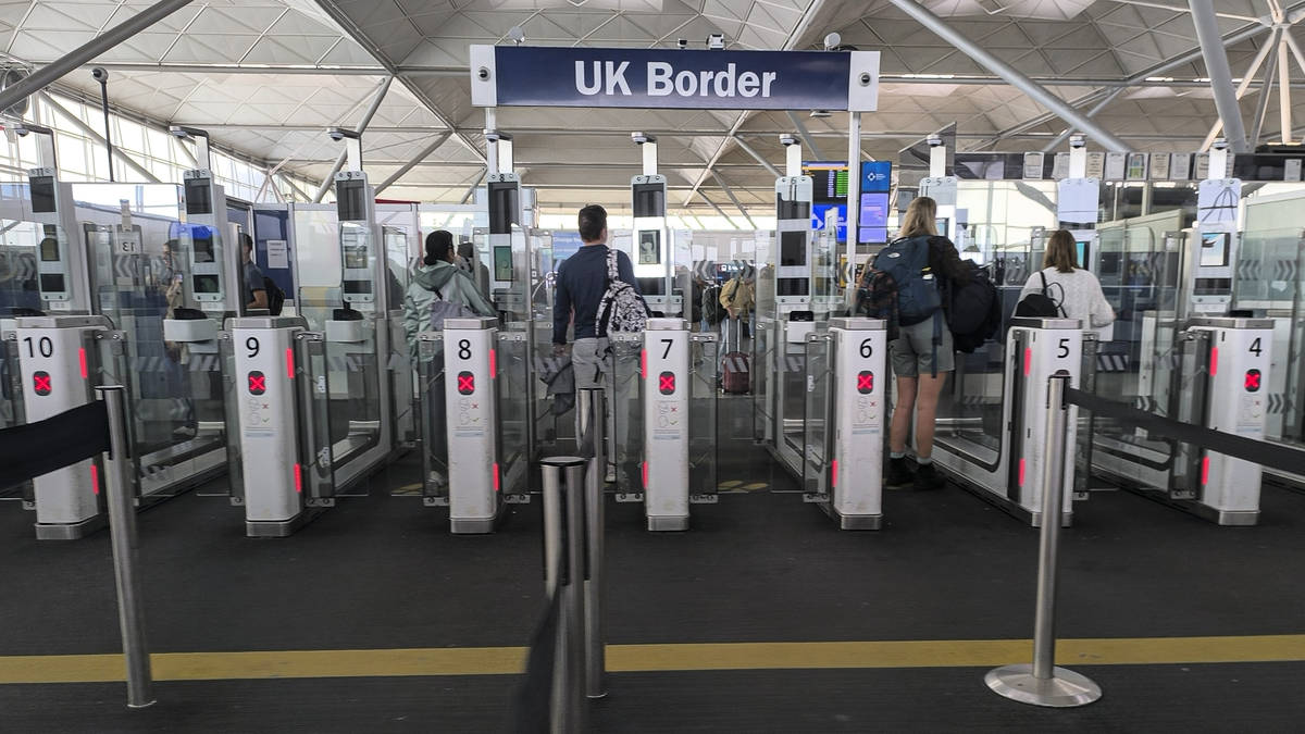 Migration plunges as more Brits flee UK and work visas fall - amid fears over 'brain drain' and 'wealth exodus'