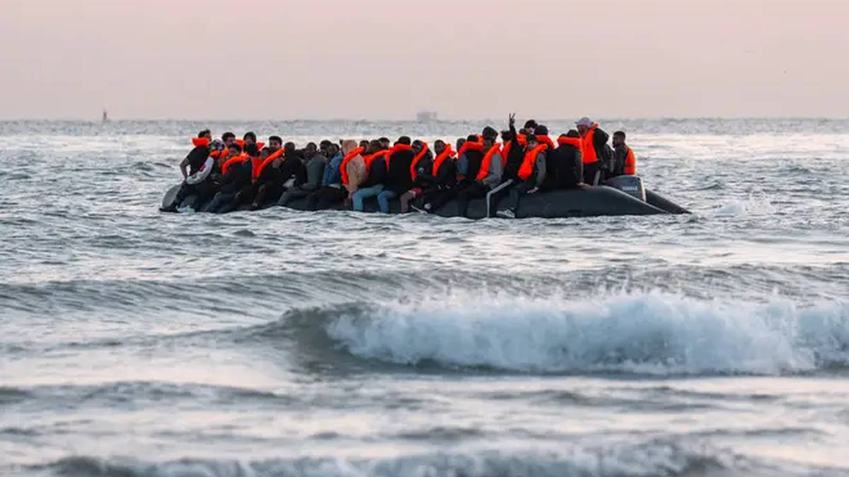 Britain's asylum system branded a 'farce' after Home Office loses track of missing migrants