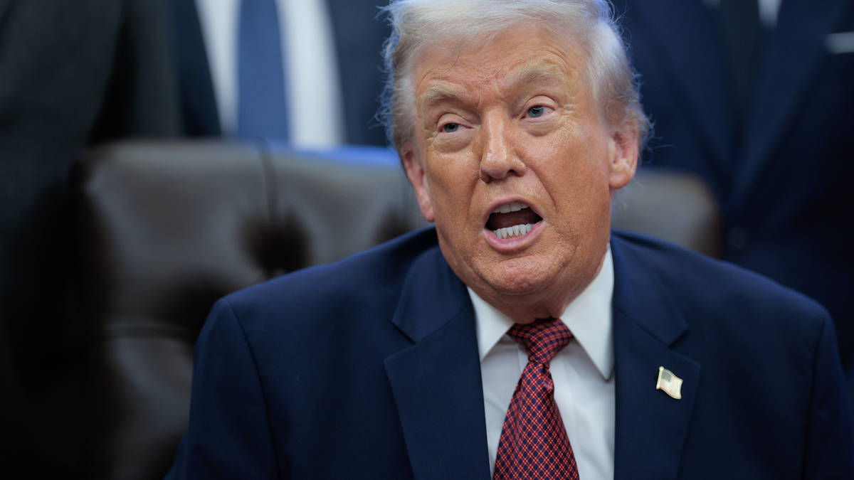 Trump to make all foreign tourists provide five years of social media history before entering US