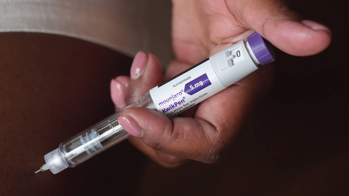 Ads for prescription-only weight-loss medications banned | LBC