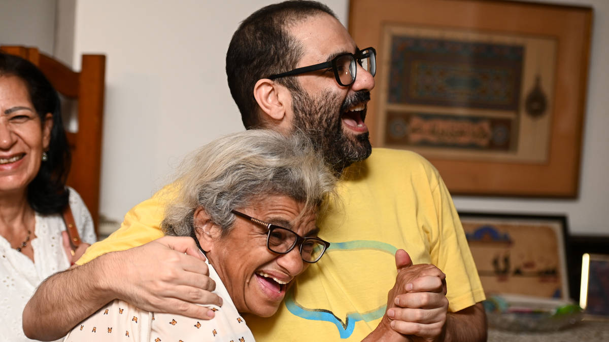 Robert Jenrick criticises Keir Starmer for celebrating democracy activist’s return from Egypt