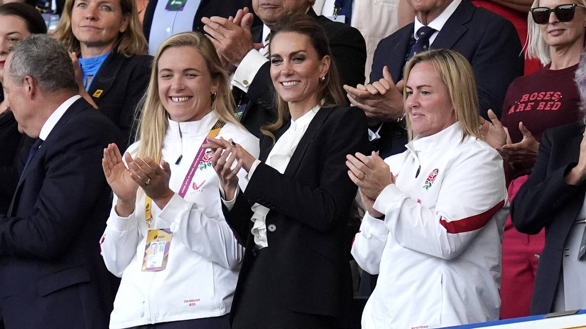 Kate invites Red Roses to Windsor Castle for Rugby World Cup win ...
