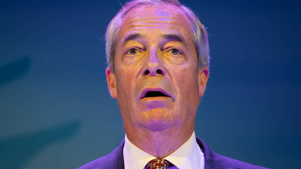Economic threats against your 'closest ally' are 'wrong', Farage tells Trump