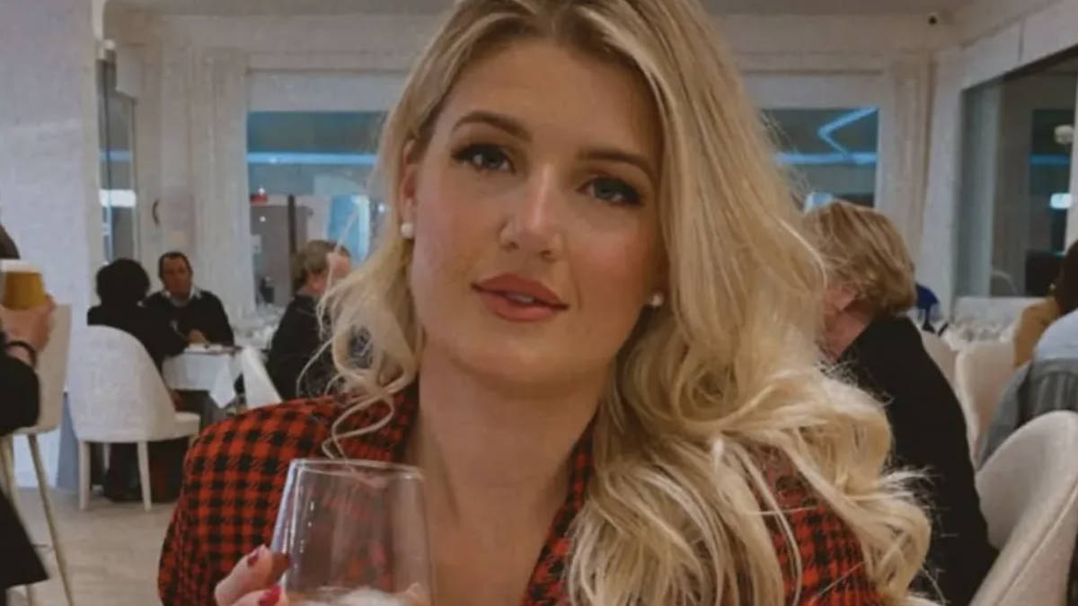 Tributes paid to British mother, 33, stabbed to death at her home in Spain