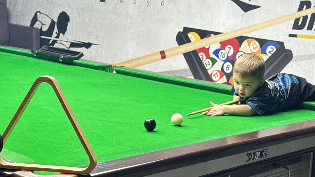 'Incredibly special' toddler snooker prodigy scores multiple world ...