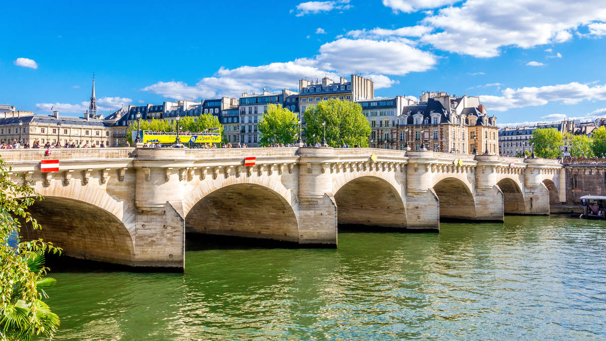 Paris' Pont Neuf to become world's largest walk-through artwork