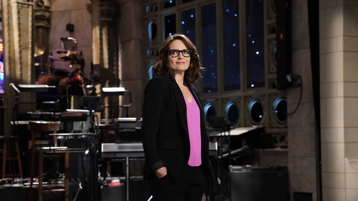 Cast of Saturday Night Live revealed ahead of show's UK launch | LBC